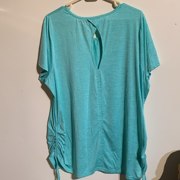 ACX active 1x really soft and slinky top with detailed back - Picture 4 of 5